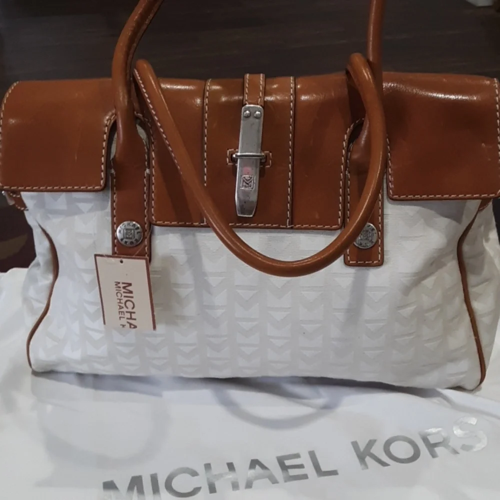 Michael Kors stylish michael